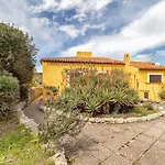 Villa Vista Mare Santa Teresa
